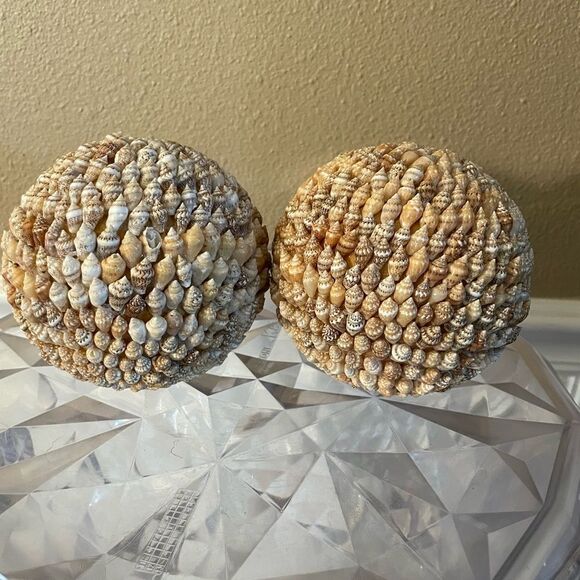 Decorative Seashell Balls lot of 2 - Picture 1 of 12